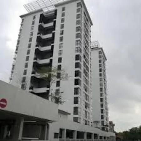 Lakeview Duplex Apartment Free Wifi And Netflix Cyberjaya Exterior photo