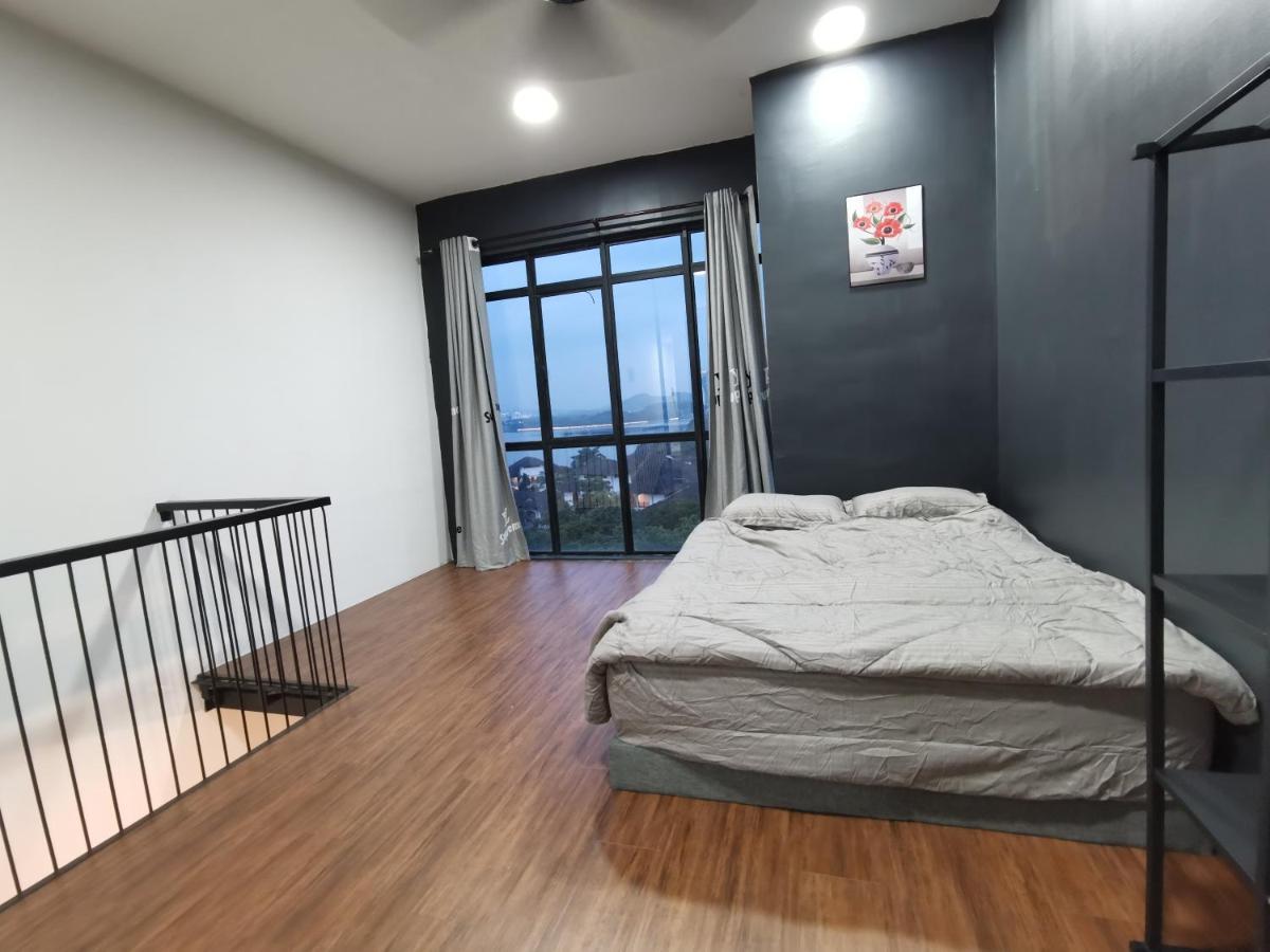 Lakeview Duplex Free Wifi And Netflix Cyberjaya